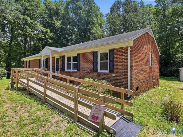 10111 Tunstall Rd, New Kent, VA 23124