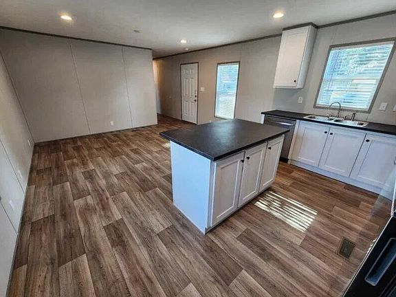 3rd image of 4292 Anchor Ct