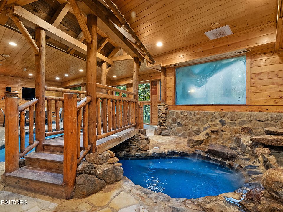 2735 Owls Cove Way, Sevierville, TN 37862 | Zillow