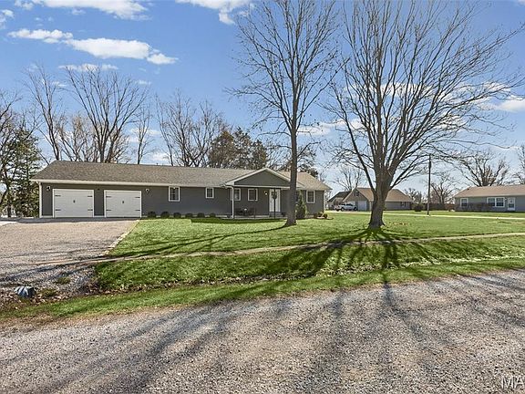 5th image of 203 S Walnut St