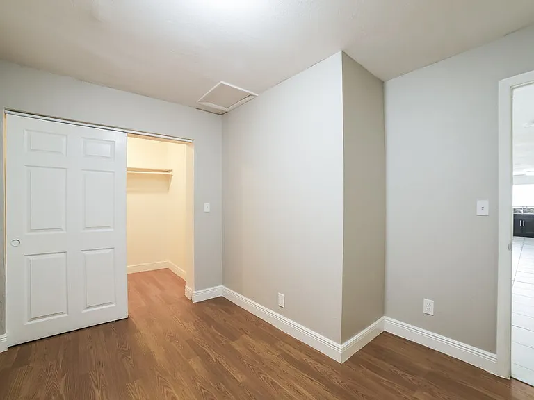 13620 Monroe St — Photo 12