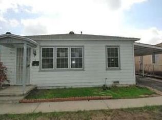 702 W Hollyvale St, Azusa, CA 91702