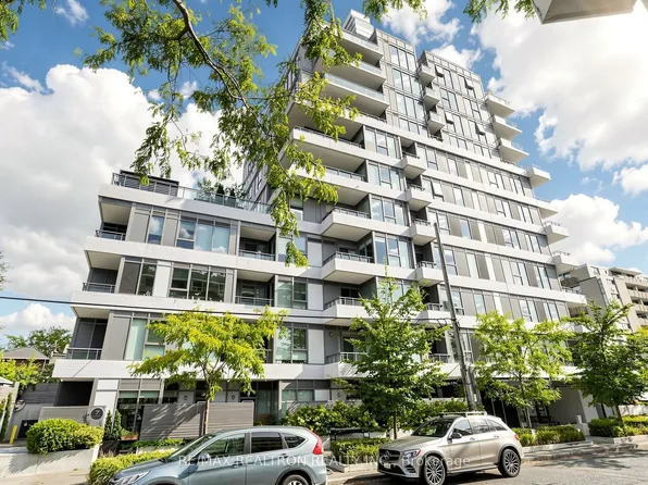 1 Cardiff Rd #308, Toronto, ON M4P 0G2