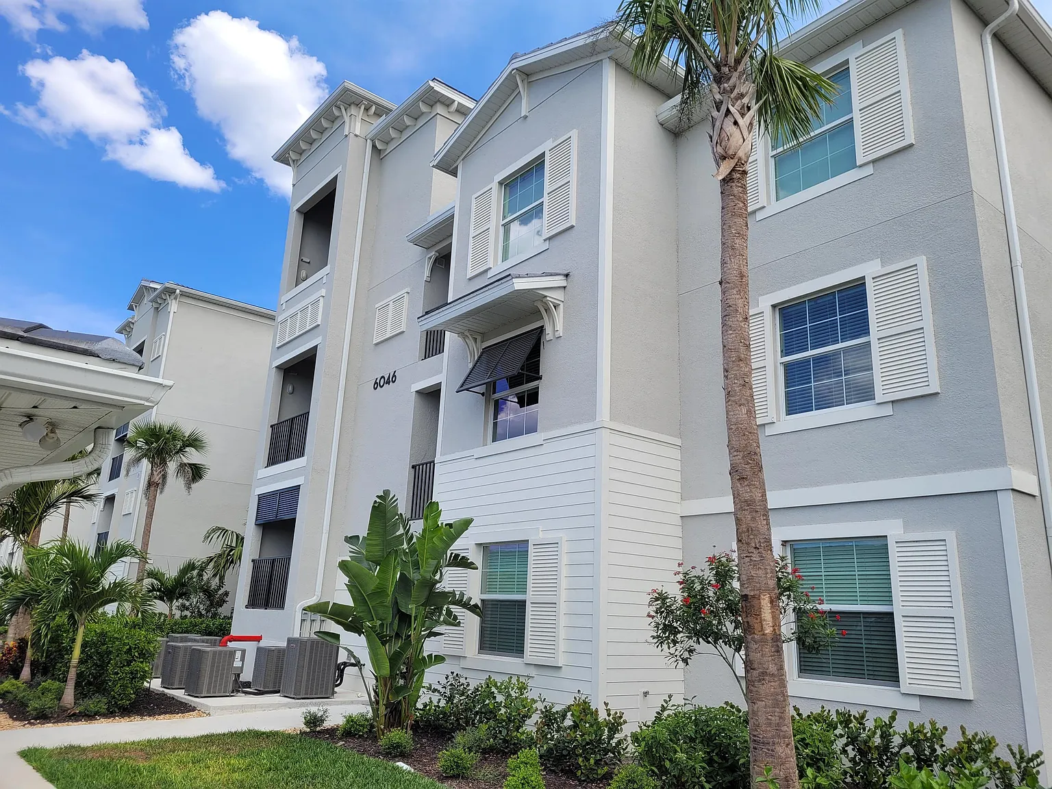 6046 National Blvd #441 - The National - Basile — Photo 2