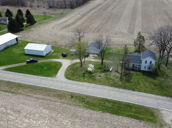 1720 E Howe Rd, Dewitt, MI 48820
