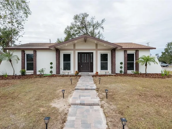 602 Briarcliff Dr, Valrico, FL 33594
