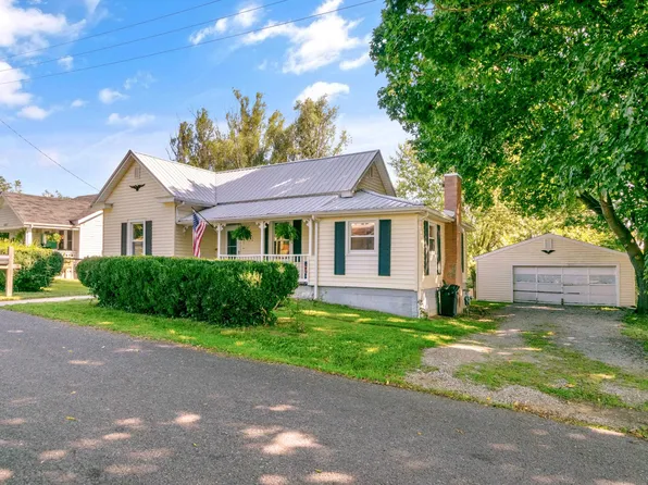 460 N 6th St, Wytheville, VA 24382