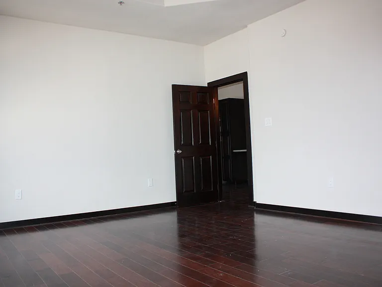 Tennison Lofts — Photo 16
