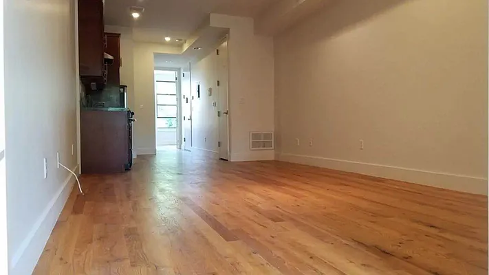 Rented by Artur Gutman, LREB | media 1