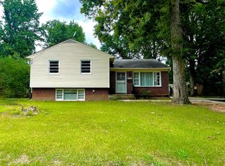 9504 Van Buren St, Lanham, MD 20706