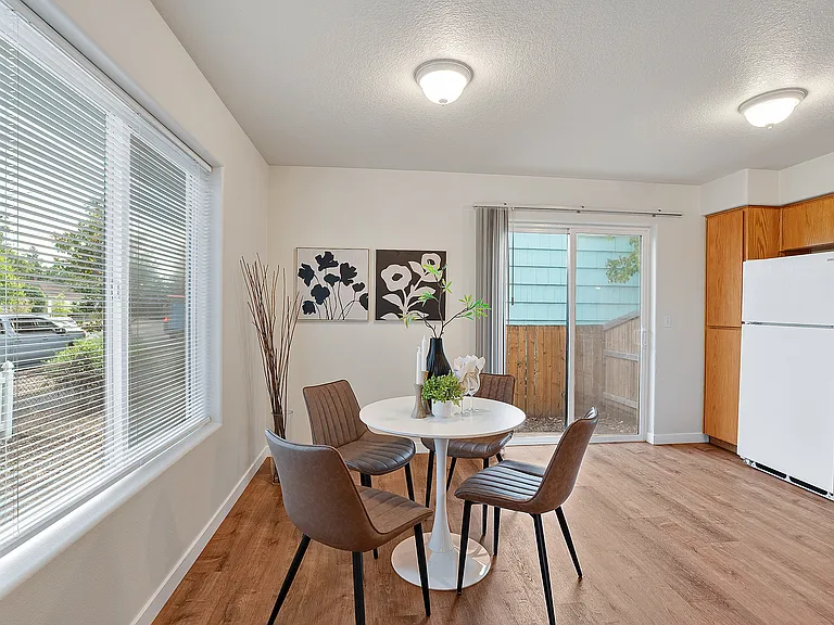 6303 SE Woodstock Blvd #1 — Photo 20