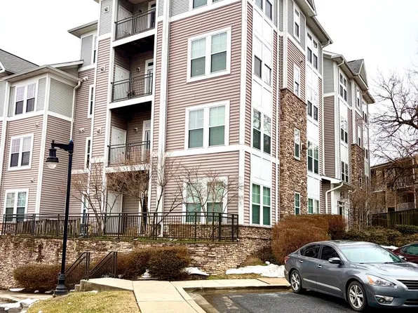 1301 Karen Blvd APT 201, Capitol Heights, MD 20743