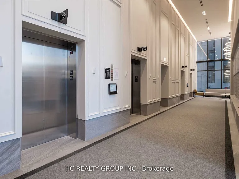 3 Gloucester St #713 — Photo 2