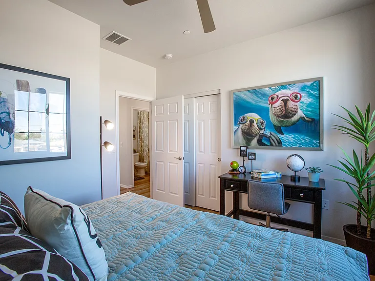 San Stefano Townhomes — Photo 18