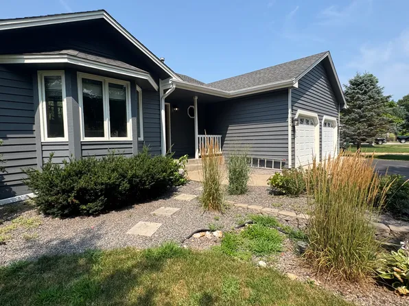 17424 Marigold St NW, Andover, MN 55304