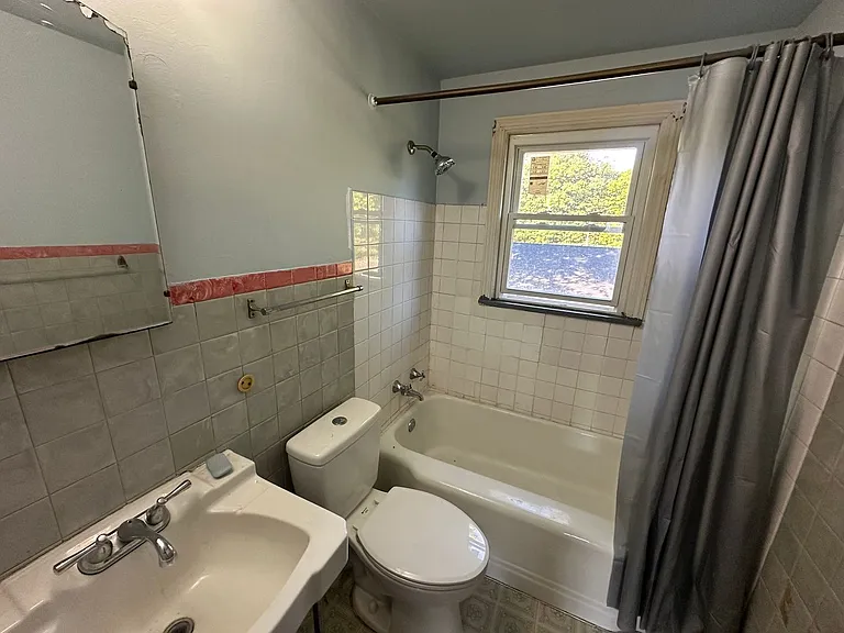 644 W Judson Ave — Photo 8