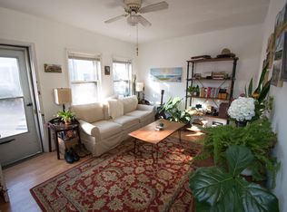 22 Delevan St, Lambertville, NJ 08530