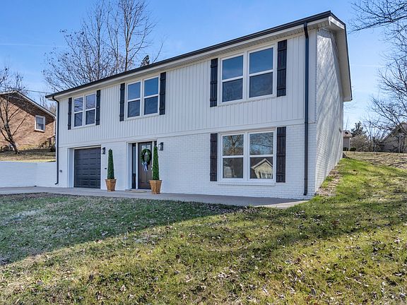 3rd image of 302 Grassland Dr