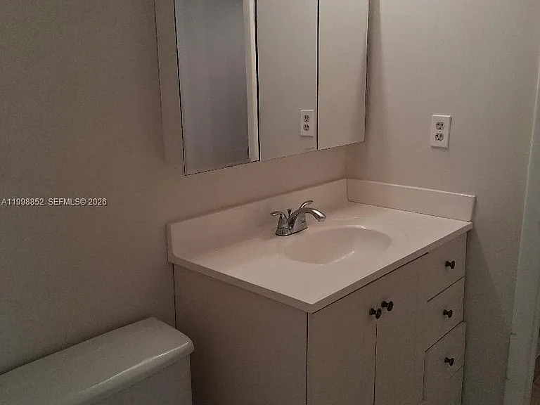 1100 Saint Charles Pl #213 — Photo 13