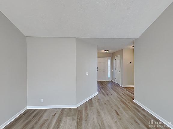 3rd image of 1041 Cheryl Ln