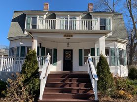 4226 Post Rd, East Greenwich, RI