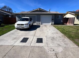 5932 & 5934 Clover Manor Way, Sacramento, CA 95824