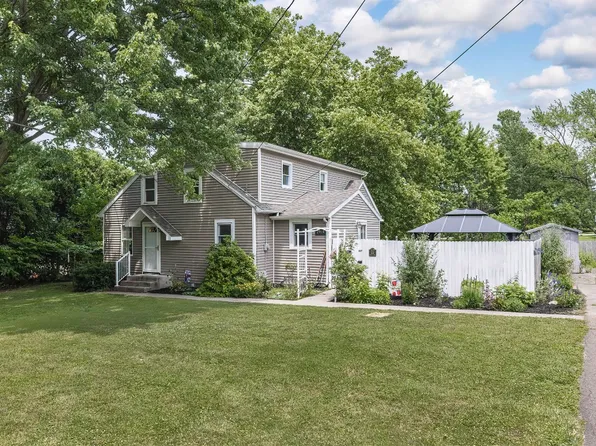 2919 Hemlock Dr, Erie, PA 16506