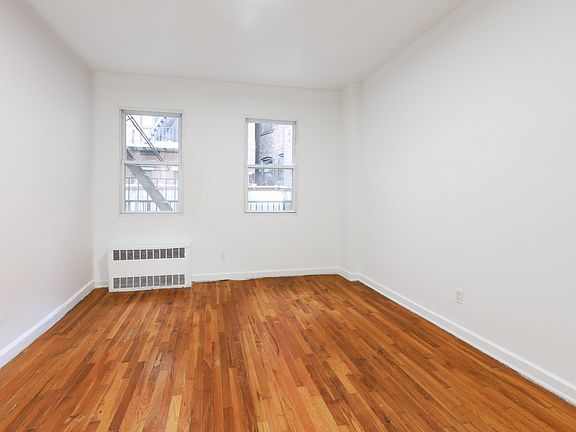 2nd image of 415 W 47th St APT 2B