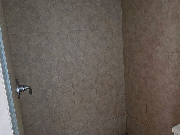 4th image of 3680 Berry Rd #7