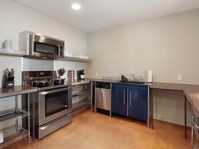 920 Poeyfarre St #ID1265376P — Photo 9