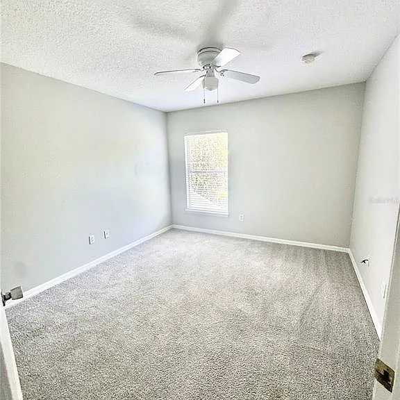 420 Marathon Ln — Photo 32