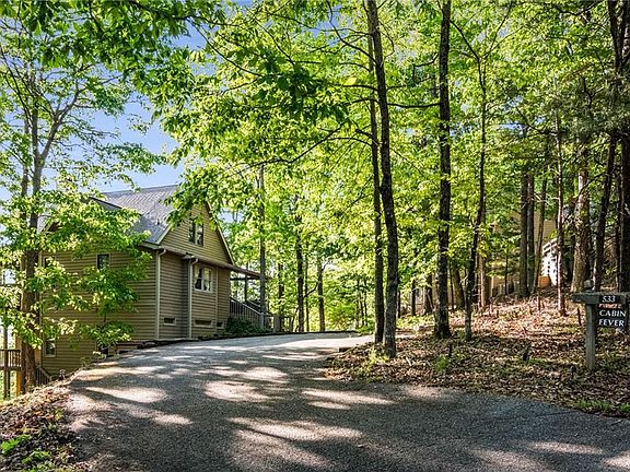 4th image of 533 McElroy Mountain Dr