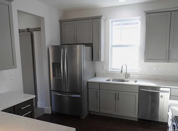 4th image of 710 Bass Ln