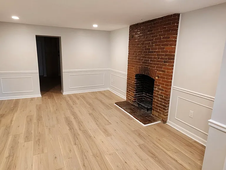 1758 Swann St NW #B — Photo 8