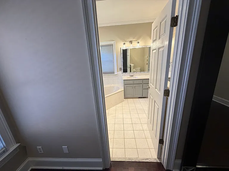 832 Shelter Cove Ct — Photo 36