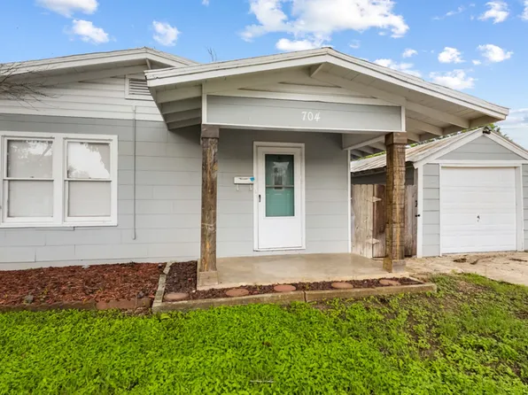 704 Curtiss Ave, Schertz, TX 78154