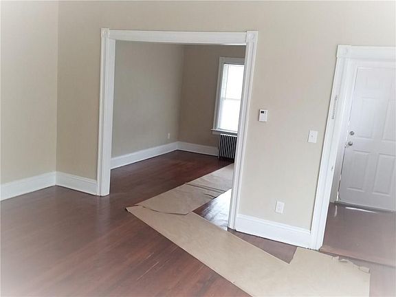 4th image of 91 W Lawn Ave