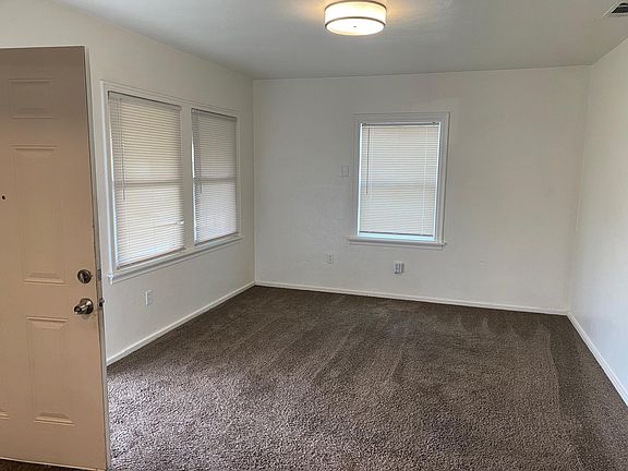 4th image of 3070 Crandall Ave Unit A