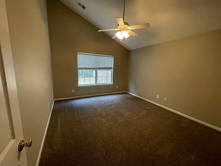 9302 Ayscough Rd — Photo 6