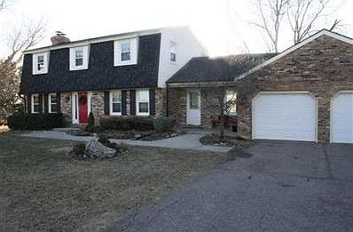 4th image of 11001 Cromwell Dr