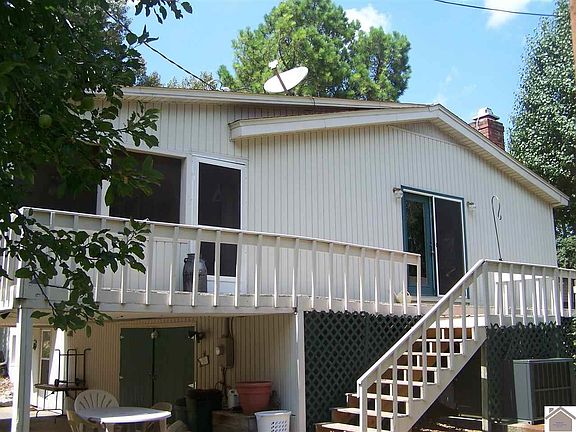 5th image of 62 Minerva Dr