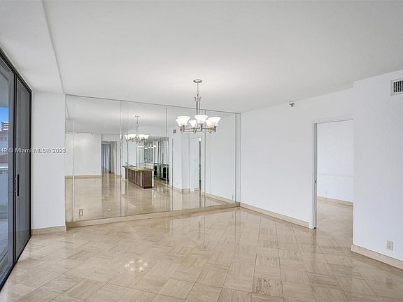 5th image of 19707 Turnberry Way APT 11K