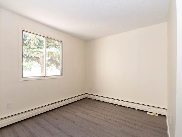 191 Rink Ave — Photo 15