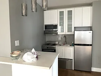 Rented by Tapiro Realty