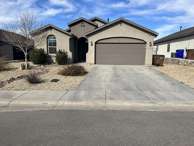 1359 Bison Spring Dr — Photo 1