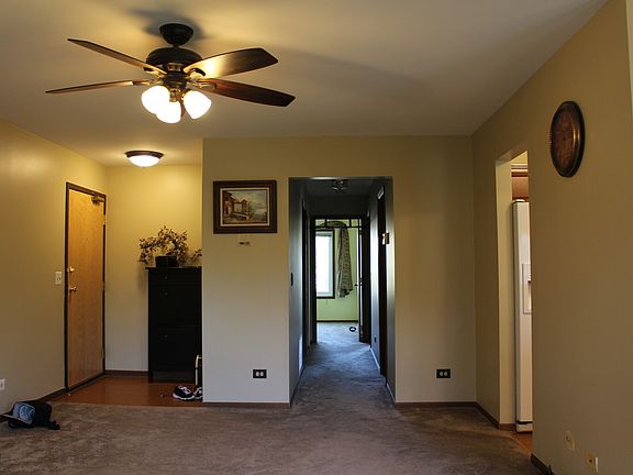 5th image of 7060 Newport Dr APT 203