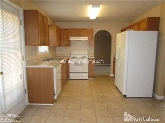 5th image of 4518 James Wade Dr