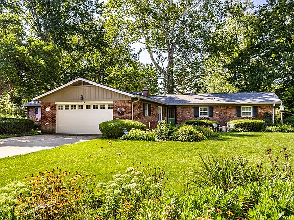 2nd image of 7990 Hoover Ct