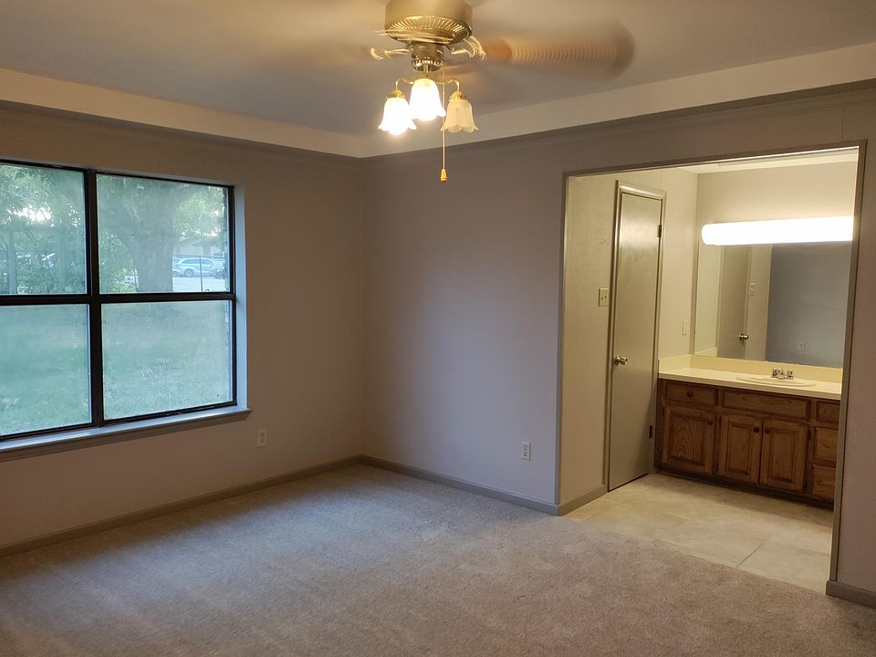 1st image of 3403 Tipps Dr
