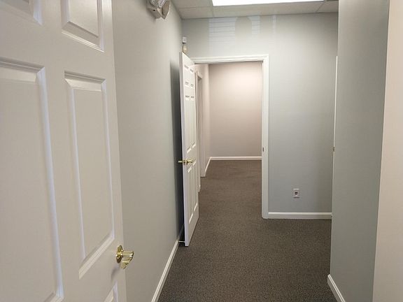 4th image of 5740 Gateway Blvd #203